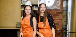 Teenager (14-18 лет) в Кулинарном Празднике