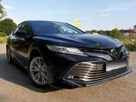 Аренда Toyota Camry VIII (XV70) с водителем